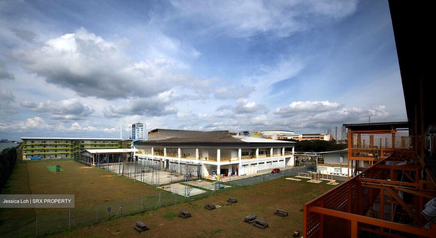 Tuas View Square (D22), Factory #502352081